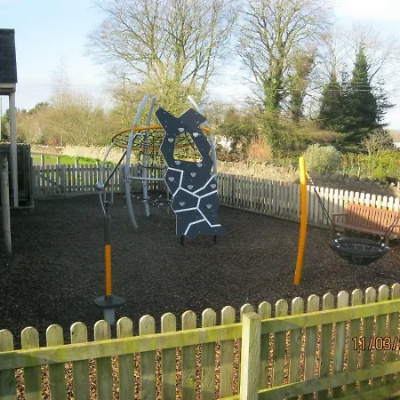 27 The Beeches, Gilcrux, Nr Cockermouth, Cumbria Camping *